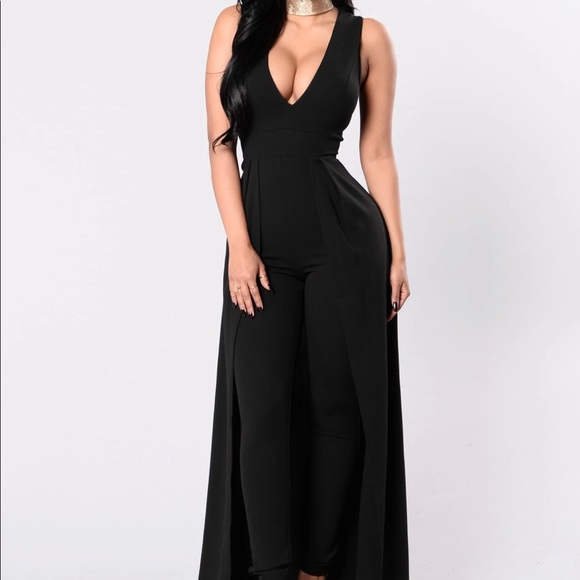 Sexy jumpsuit with train - Picture 3 of 3